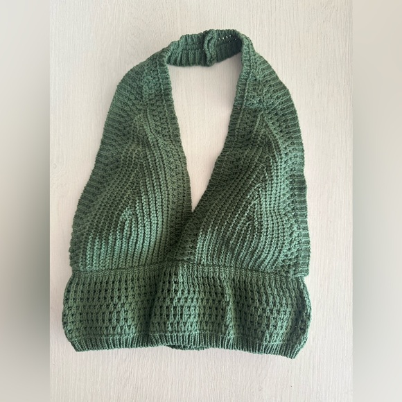 Alcott Green Cropped Crochet V-Neck Top - size UN/M - Picture 3 of 8